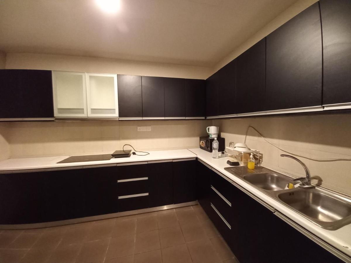One Maxim Residence At Taragon Kuala Lumpur Exteriör bild