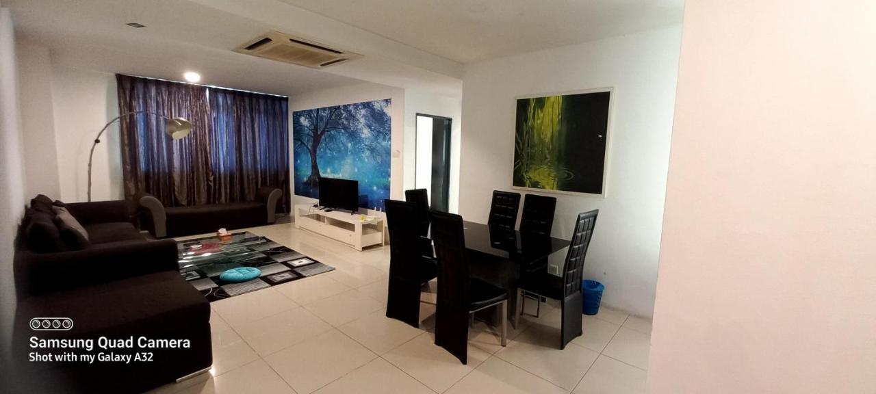 One Maxim Residence At Taragon Kuala Lumpur Exteriör bild